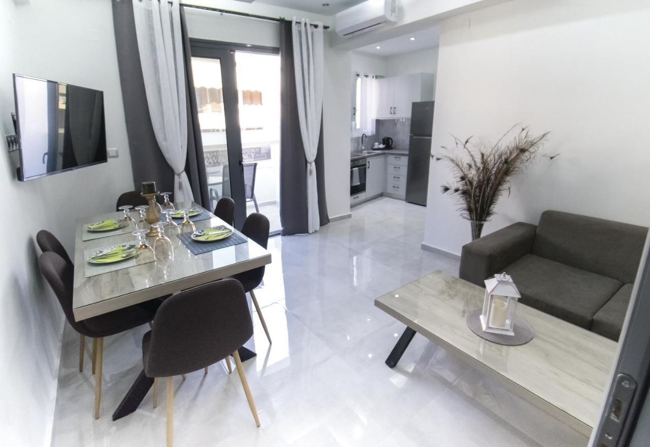 Nick And Helen Apartment Perivolia  ภายนอก รูปภาพ