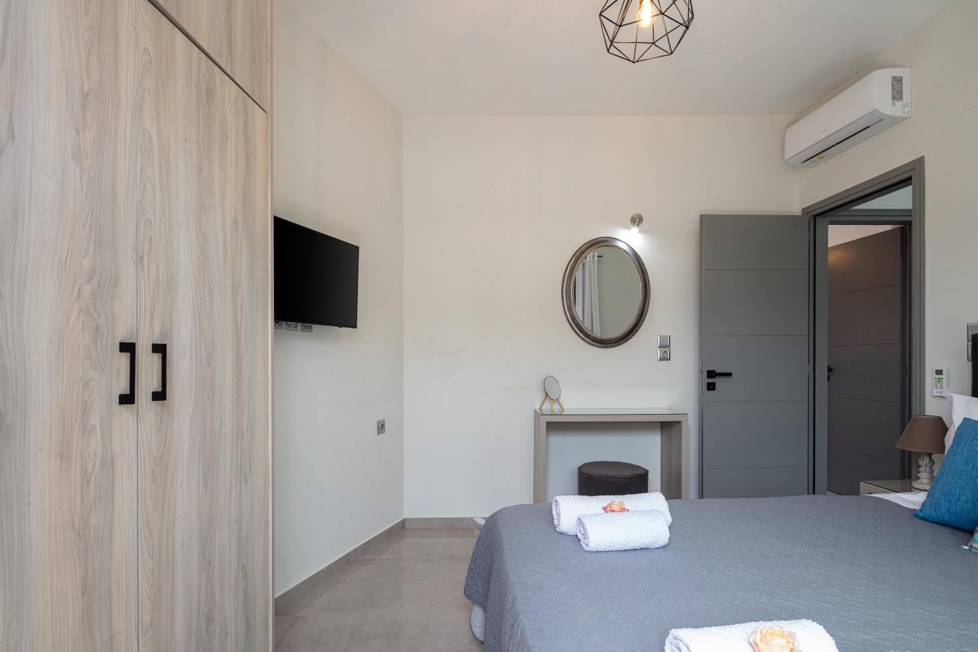 Nick And Helen Apartment Perivolia  ภายนอก รูปภาพ