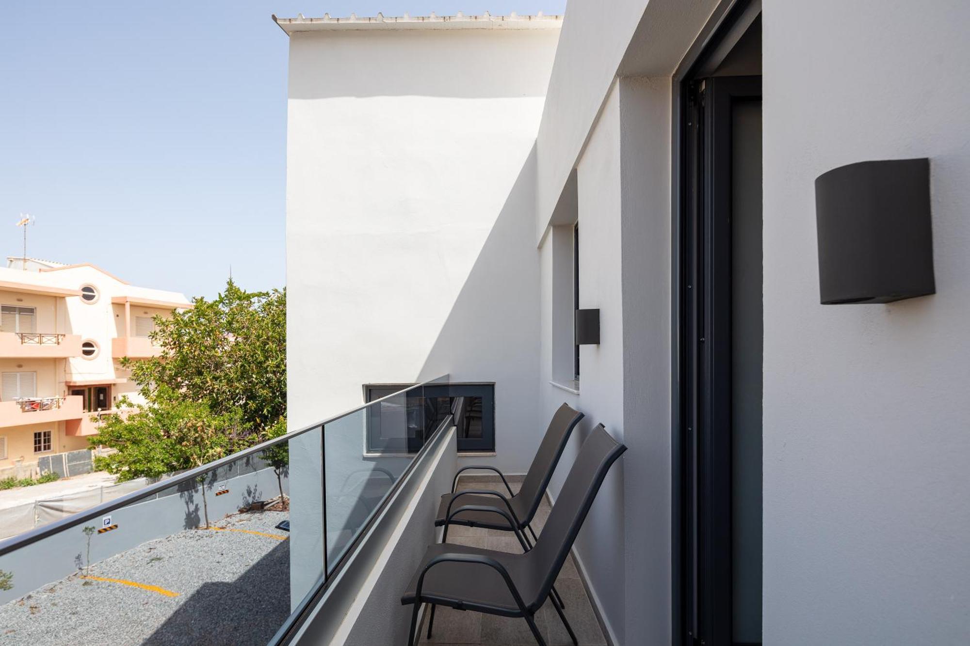 Nick And Helen Apartment Perivolia  ภายนอก รูปภาพ