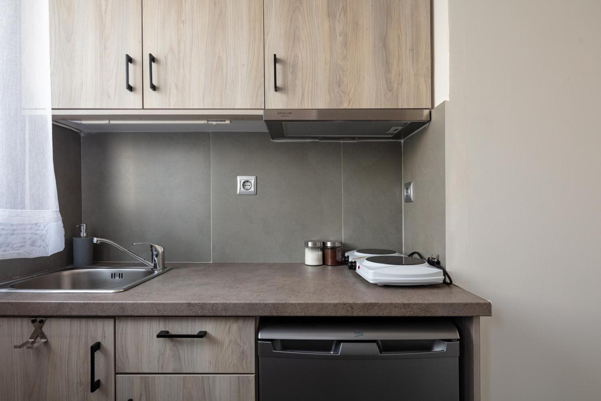 Nick And Helen Apartment Perivolia  ภายนอก รูปภาพ