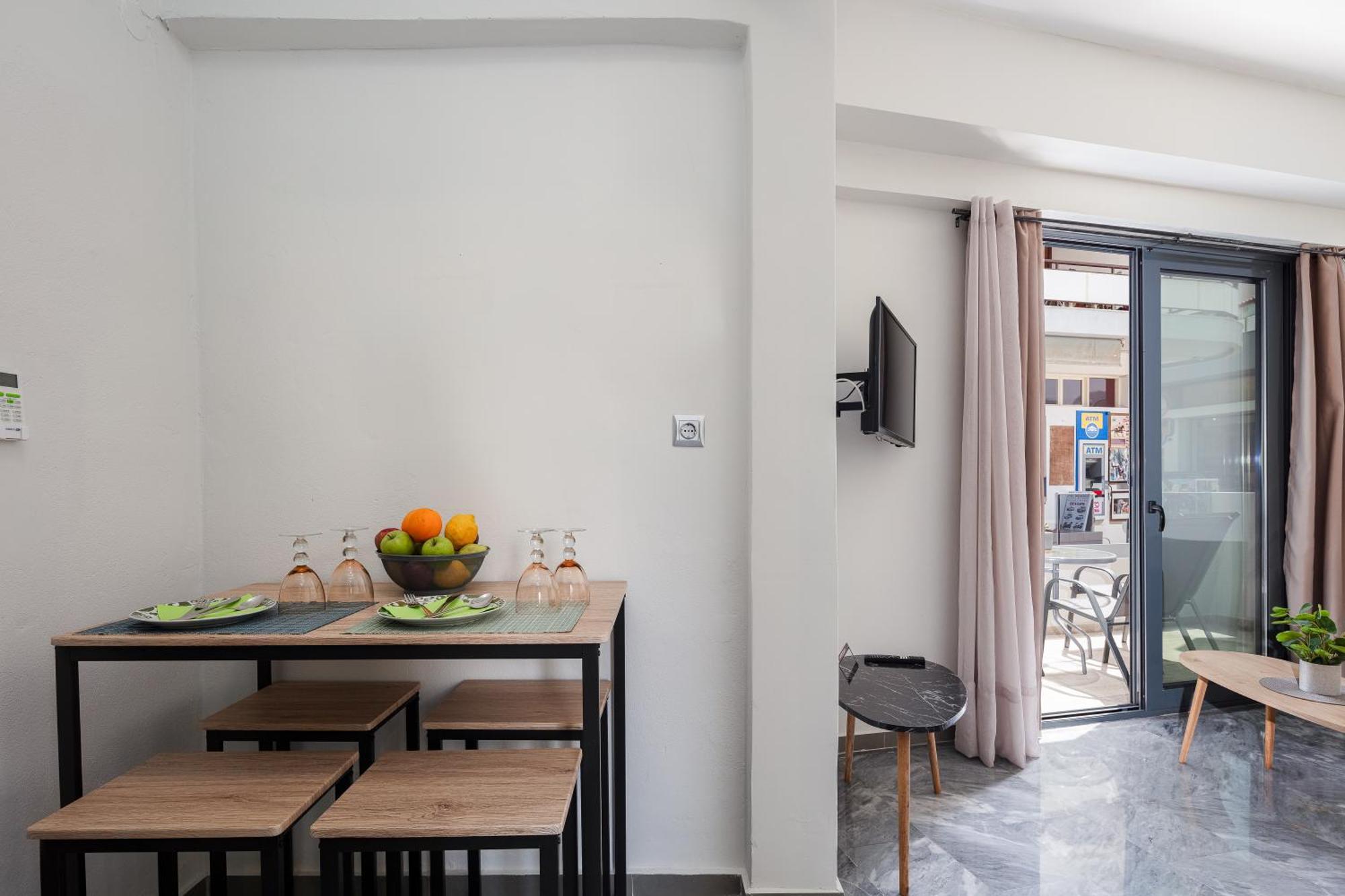 Nick And Helen Apartment Perivolia  ภายนอก รูปภาพ